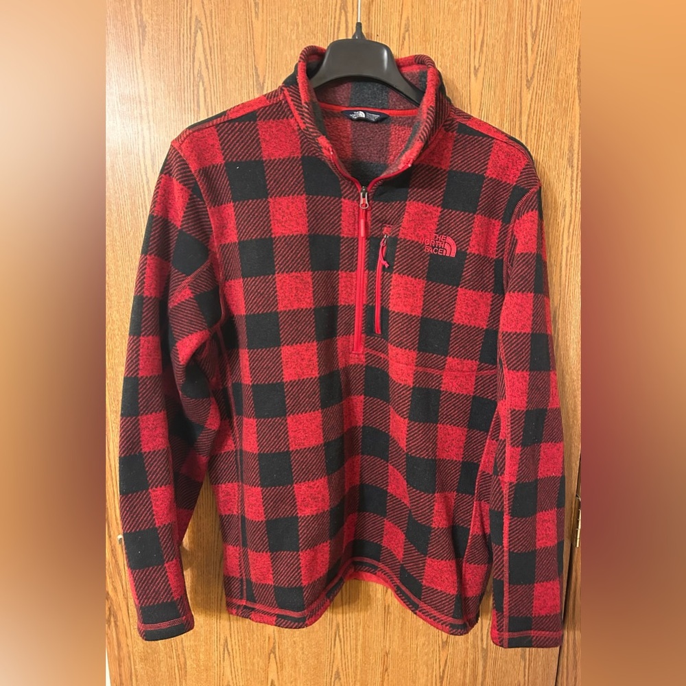 The North Face Men's Red Buffalo Plaid Fleece 1/4 Zip Pullover - Picture 1 of 4